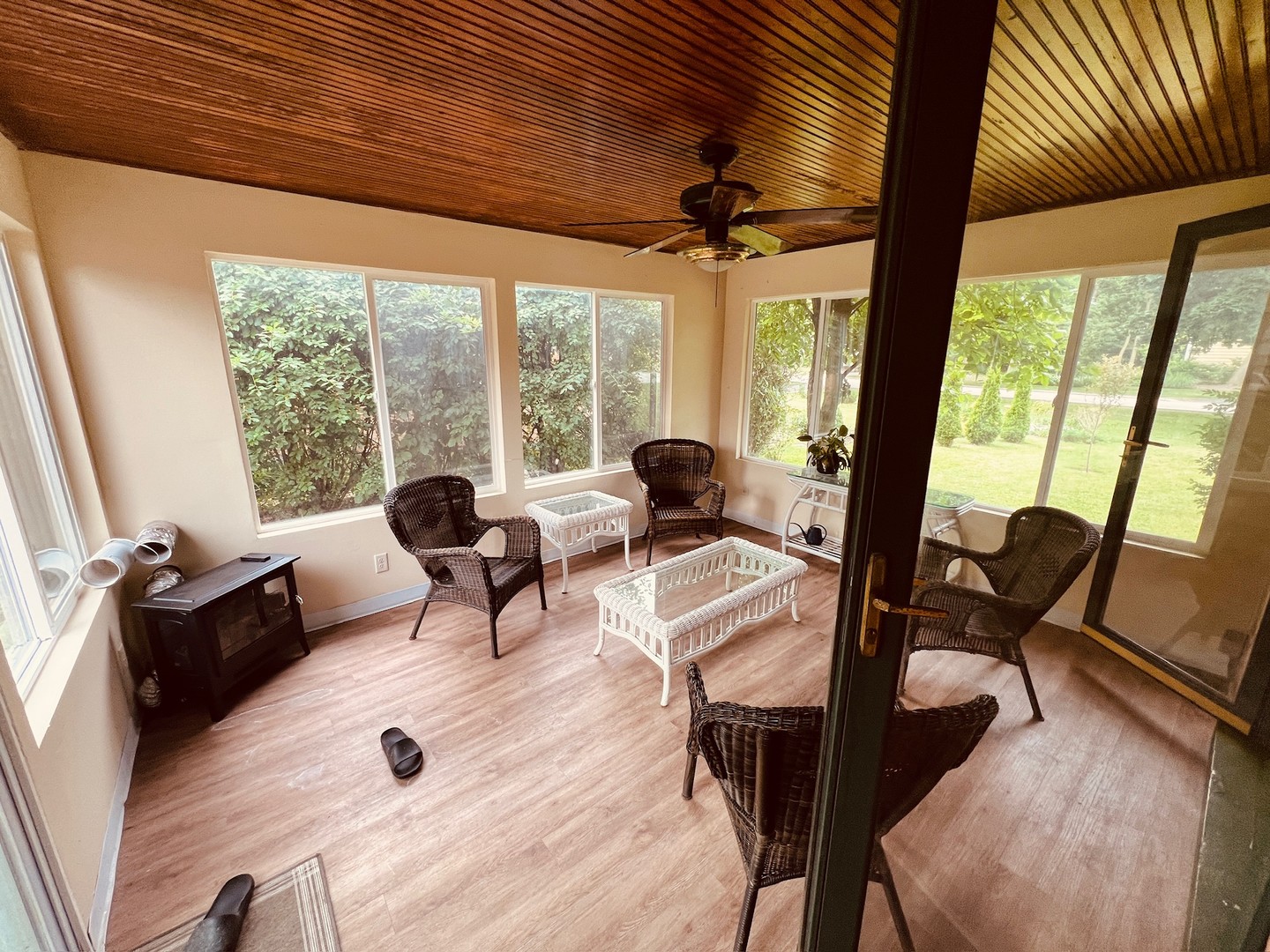 1725 Happ Road Property Photo 14