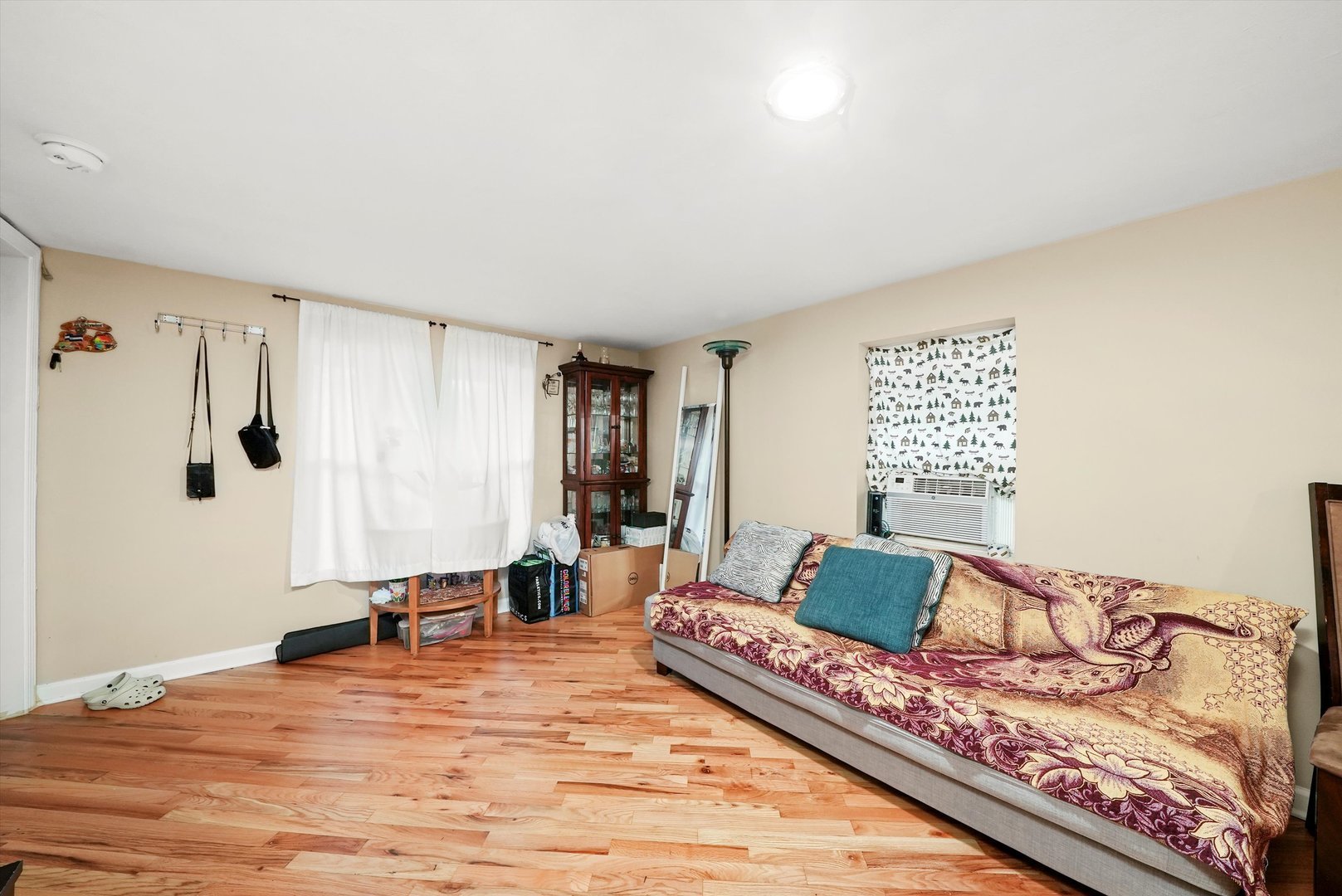 4614 N Springfield Avenue 1 Property Photo 3