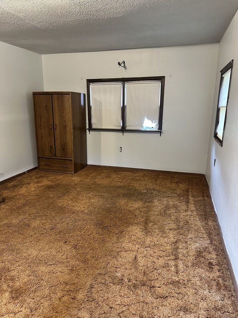 706 6th Avenue Property Photo 11