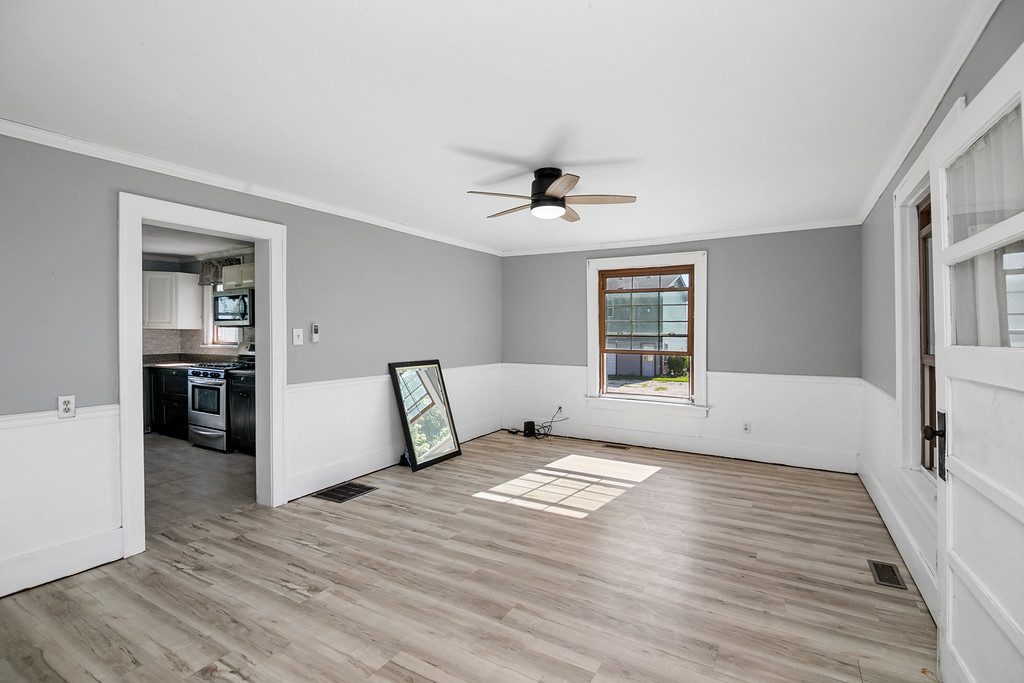 650 E 2200 North Road Property Photo 6