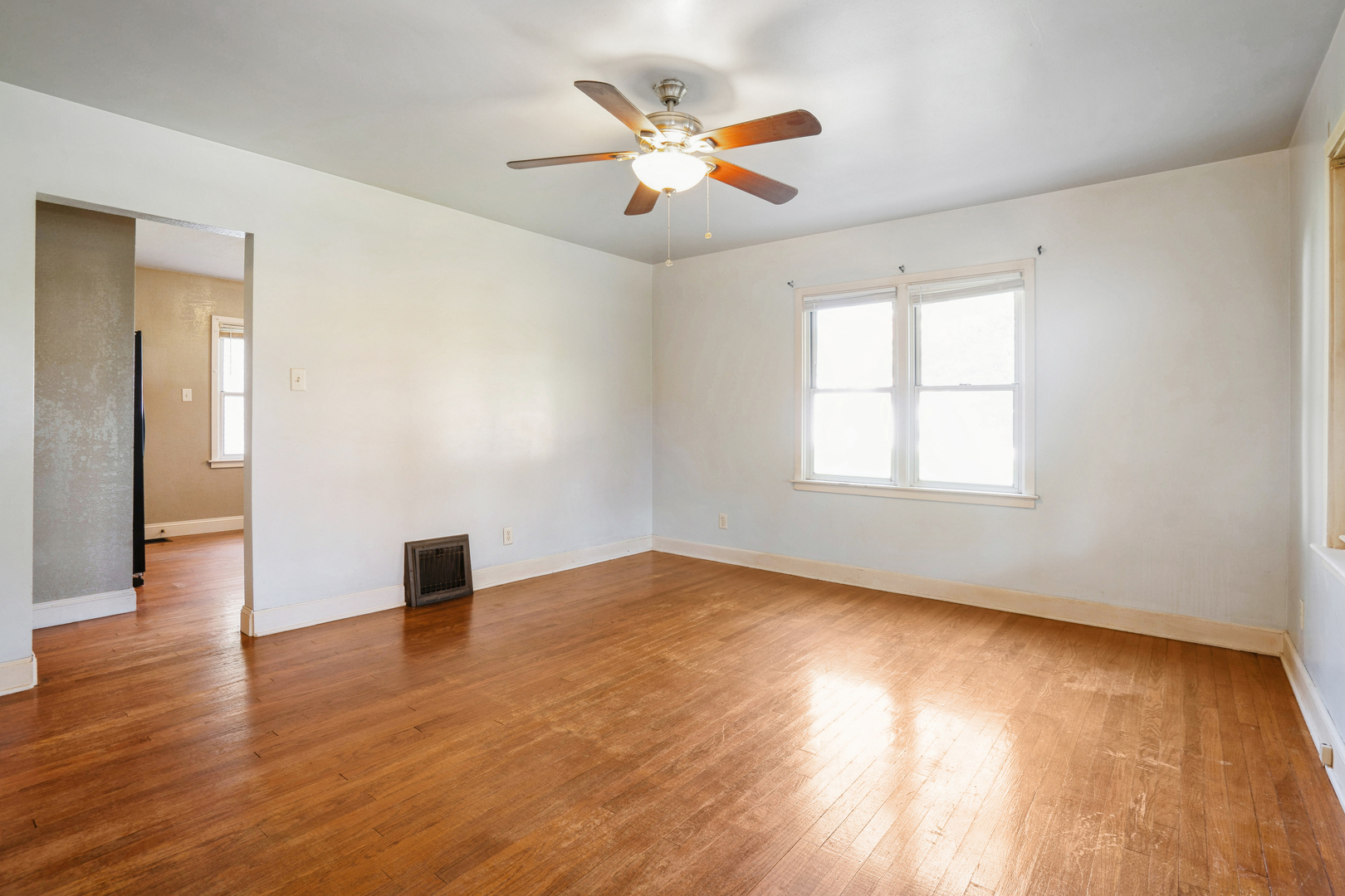 608 3rd Avenue Property Photo 4