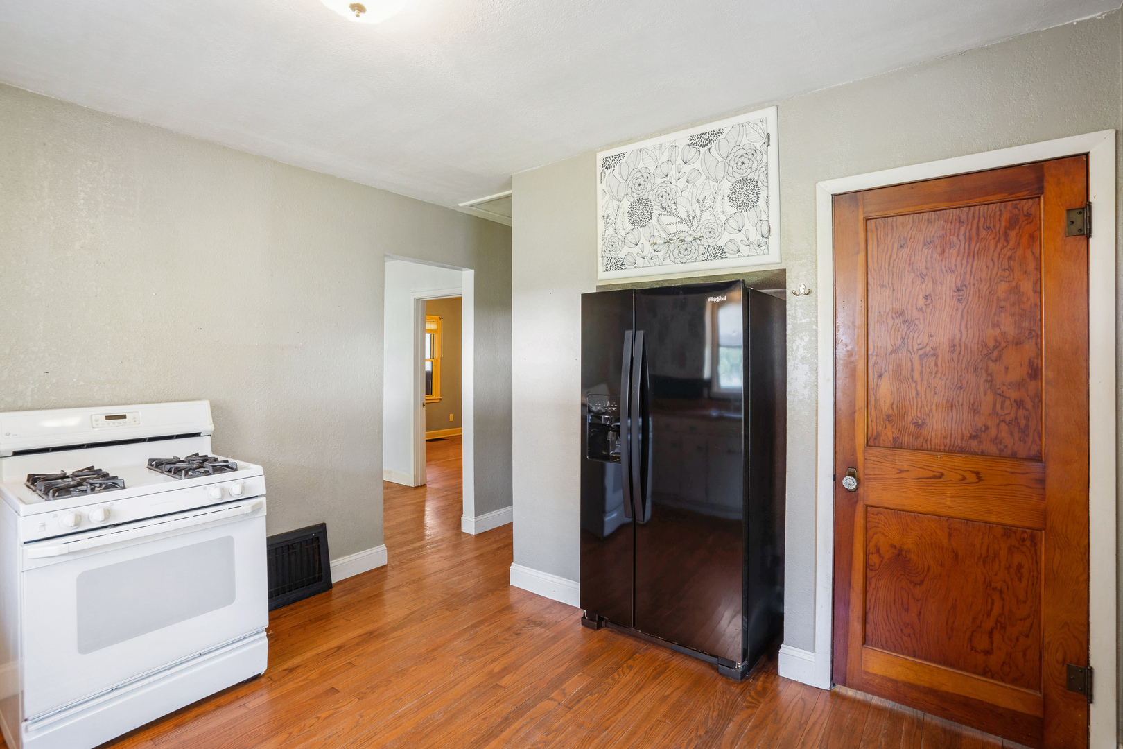 608 3rd Avenue Property Photo 6