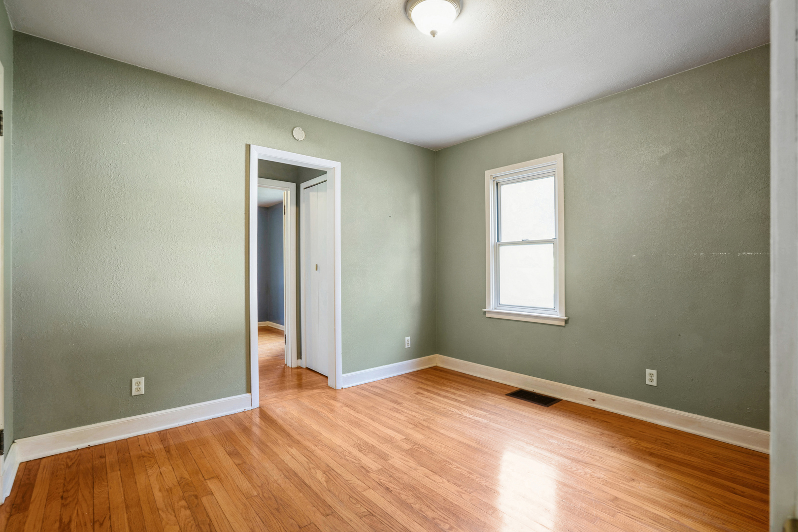 608 3rd Avenue Property Photo 11
