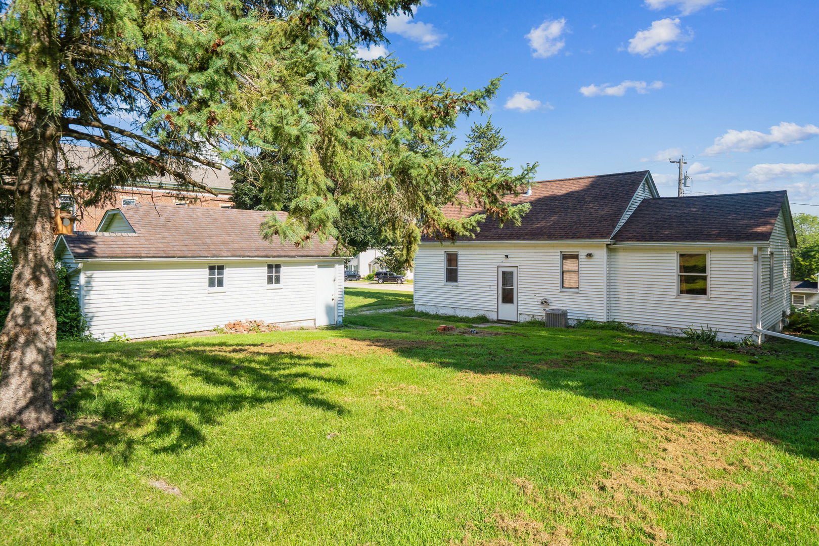 608 3rd Avenue Property Photo 21