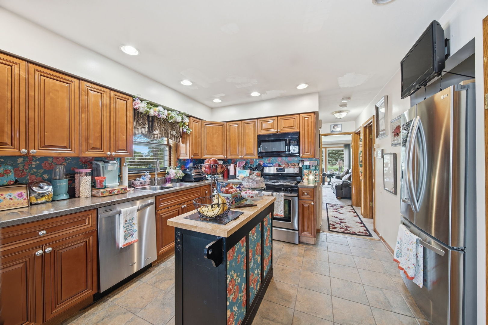 17904 Arcadia Avenue Property Photo 6