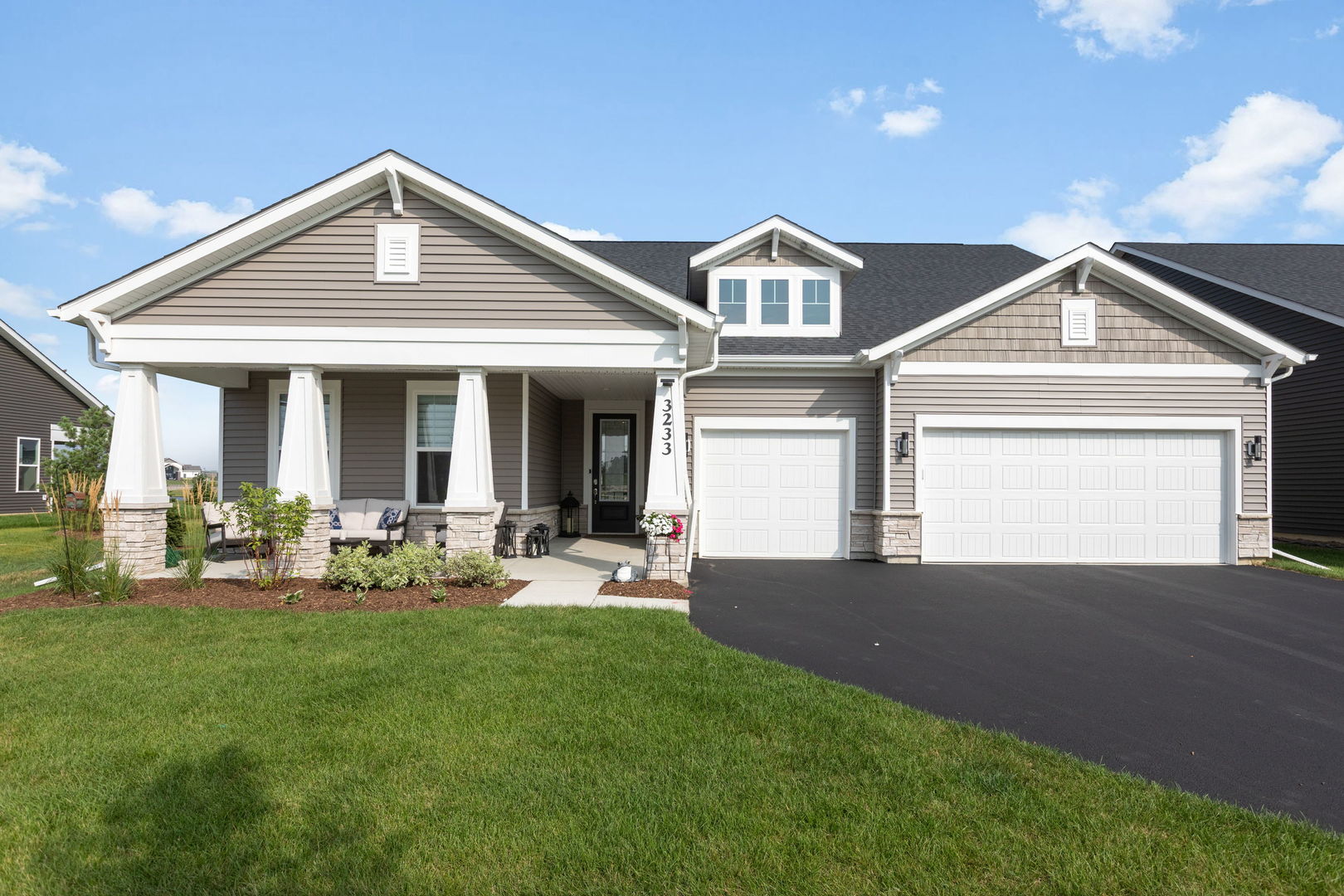 3233 Lincoln Prairie Boulevard Property Image