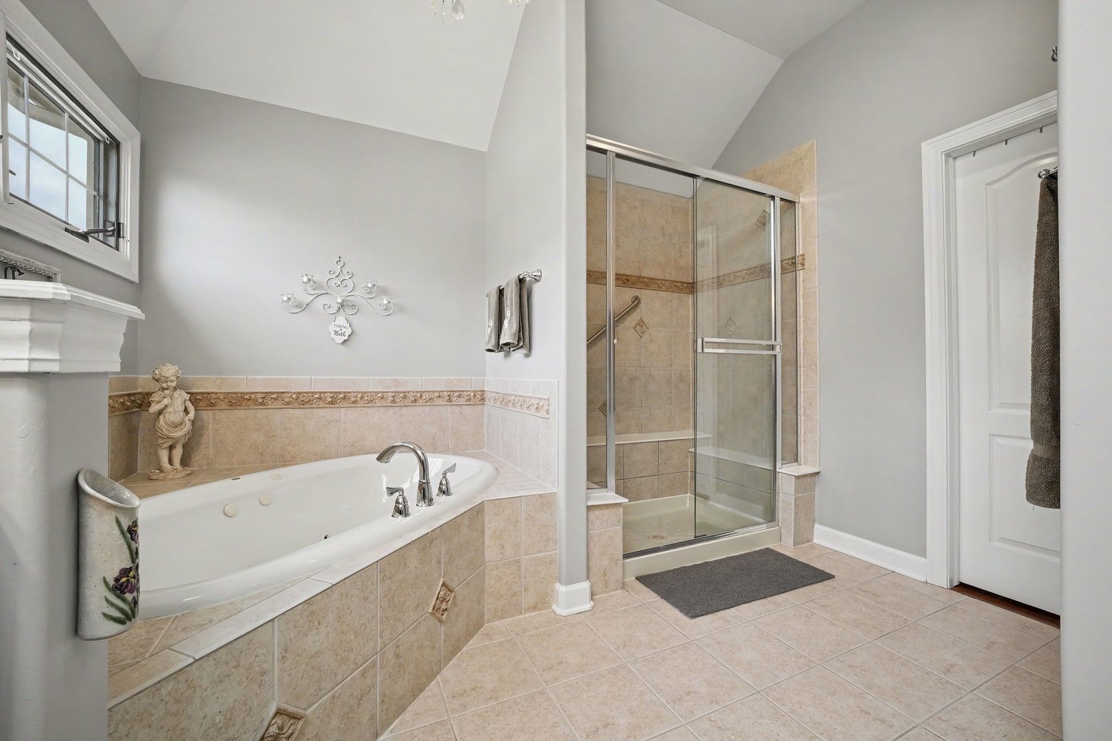 430 Pheasant Hill Drive Property Photo 25
