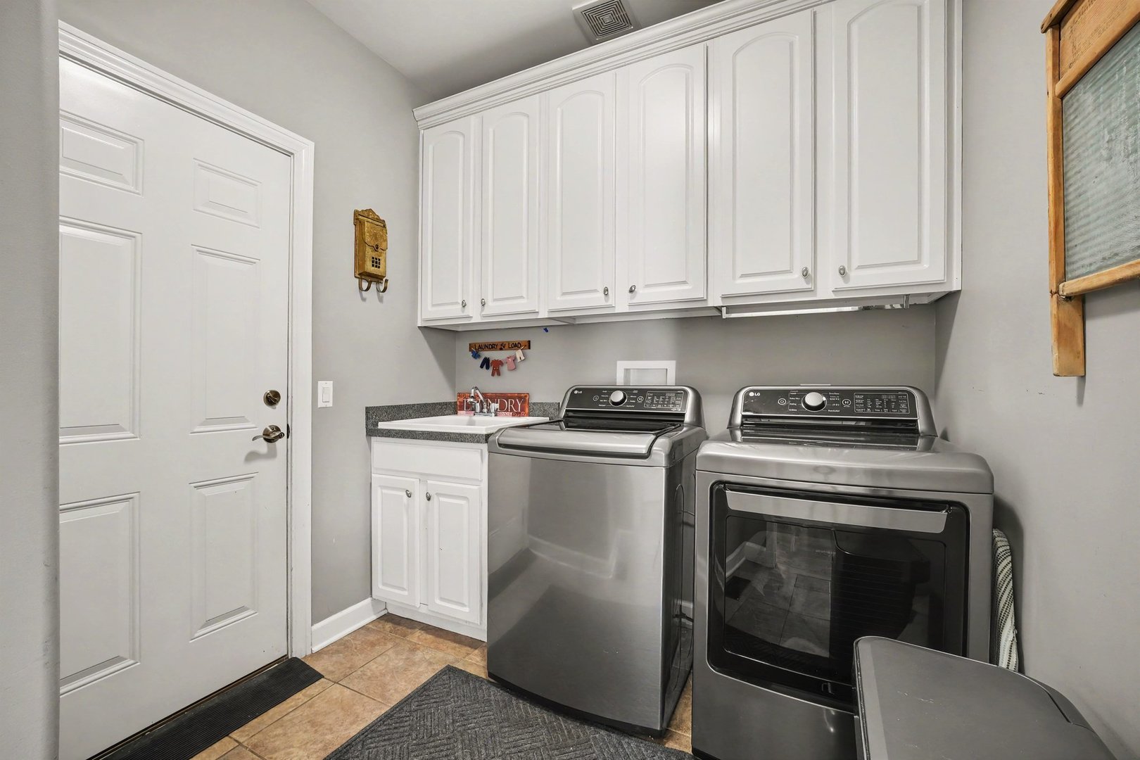430 Pheasant Hill Drive Property Photo 36