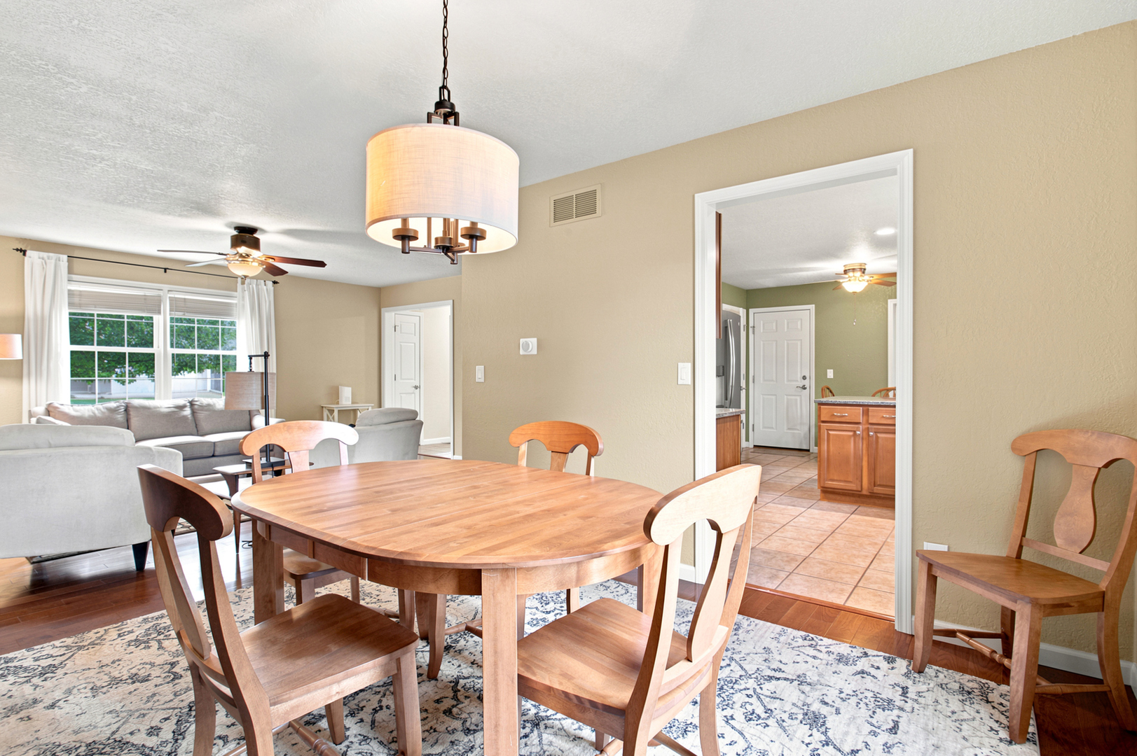 613 Sycamore Drive Property Photo 11