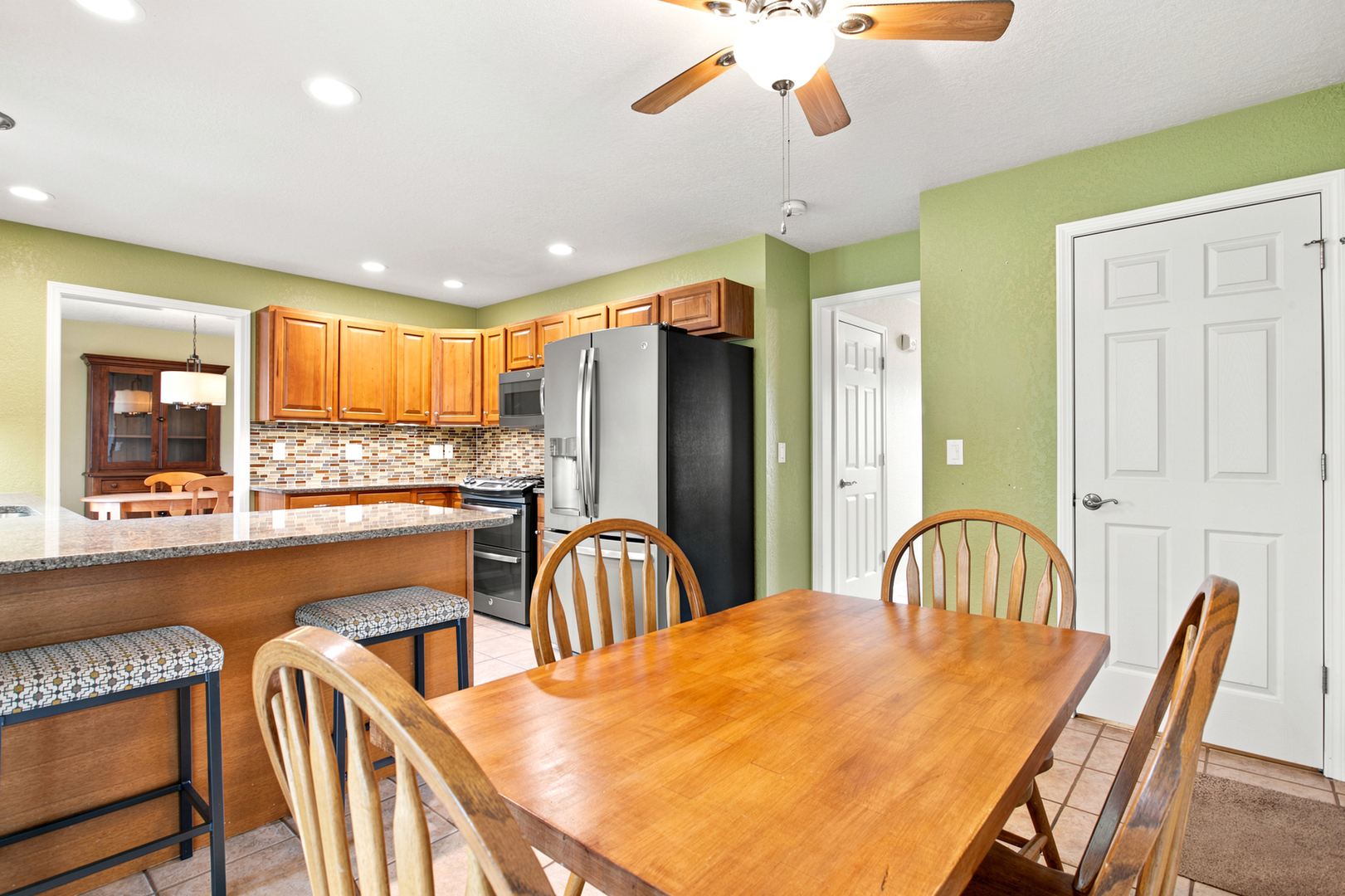 613 Sycamore Drive Property Photo 17