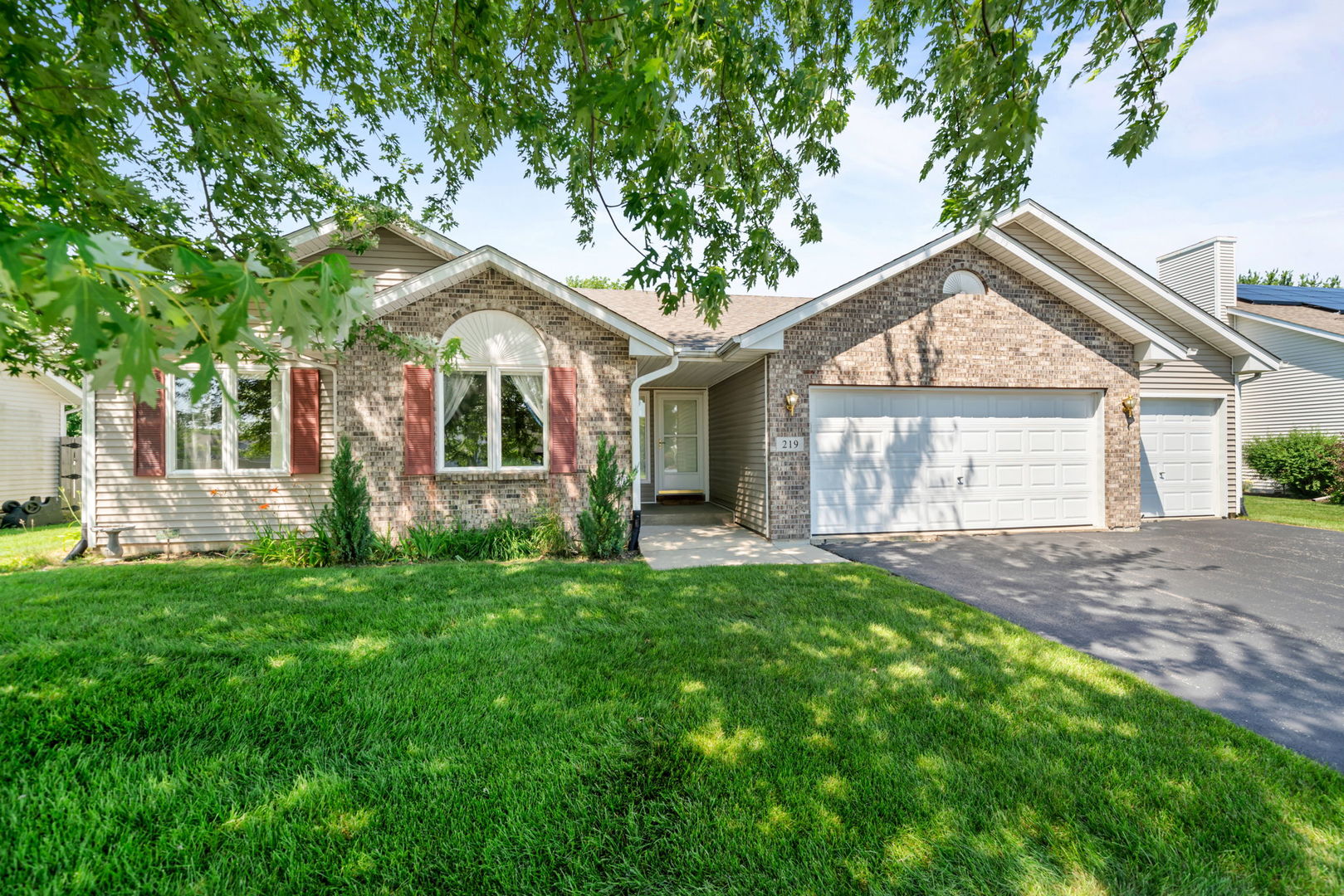 219 Acorn Drive Property Photo 1