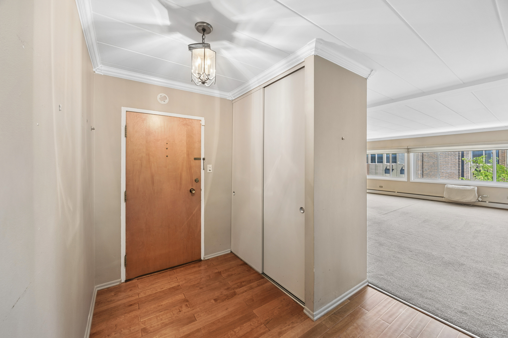 1139 Leavitt Avenue 305 Property Photo 2