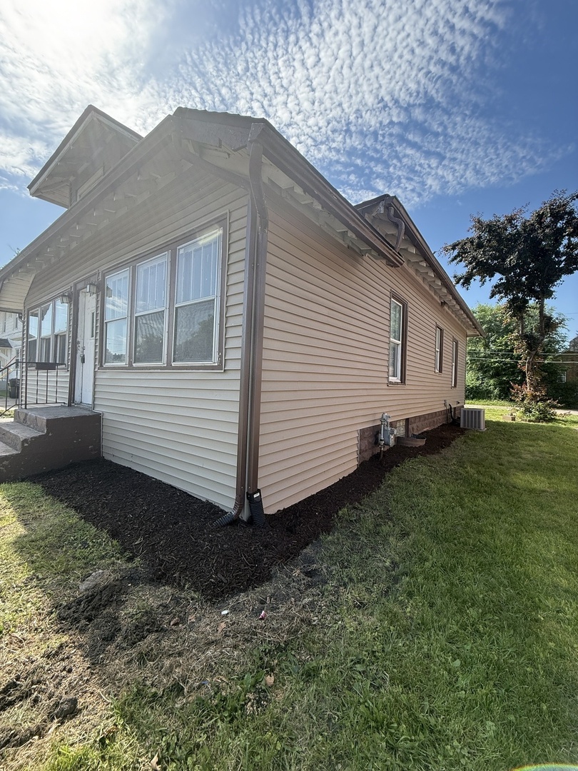 1124 18th Avenue Property Photo 3