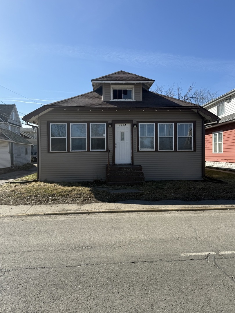 1124 18th Avenue Property Photo 4
