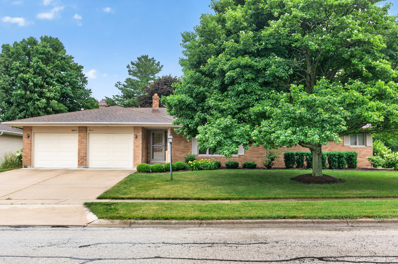1811 Park Avenue Property Photo 1