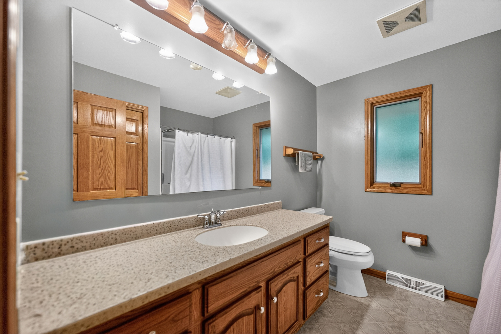1811 Park Avenue Property Photo 21