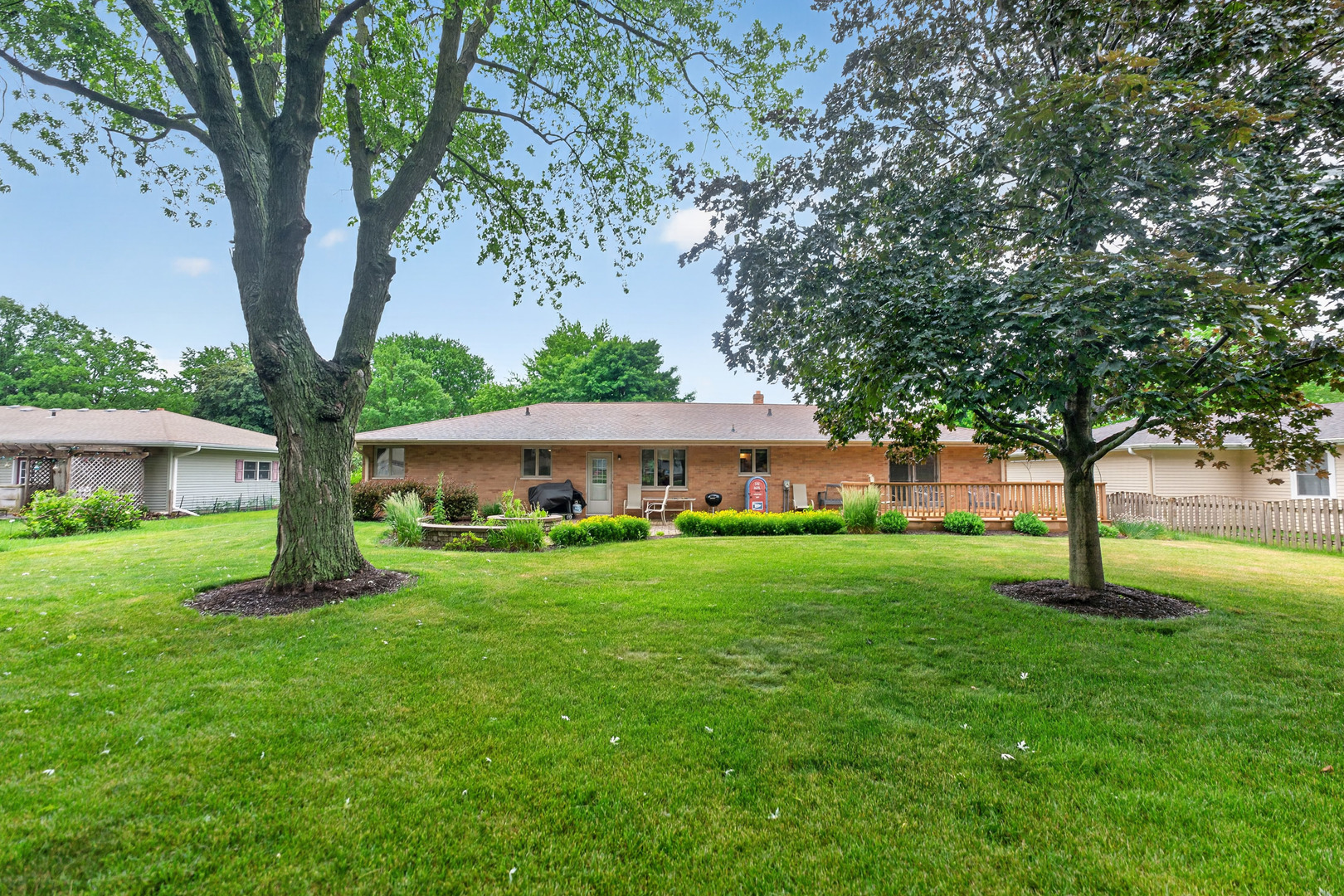 1811 Park Avenue Property Photo 33