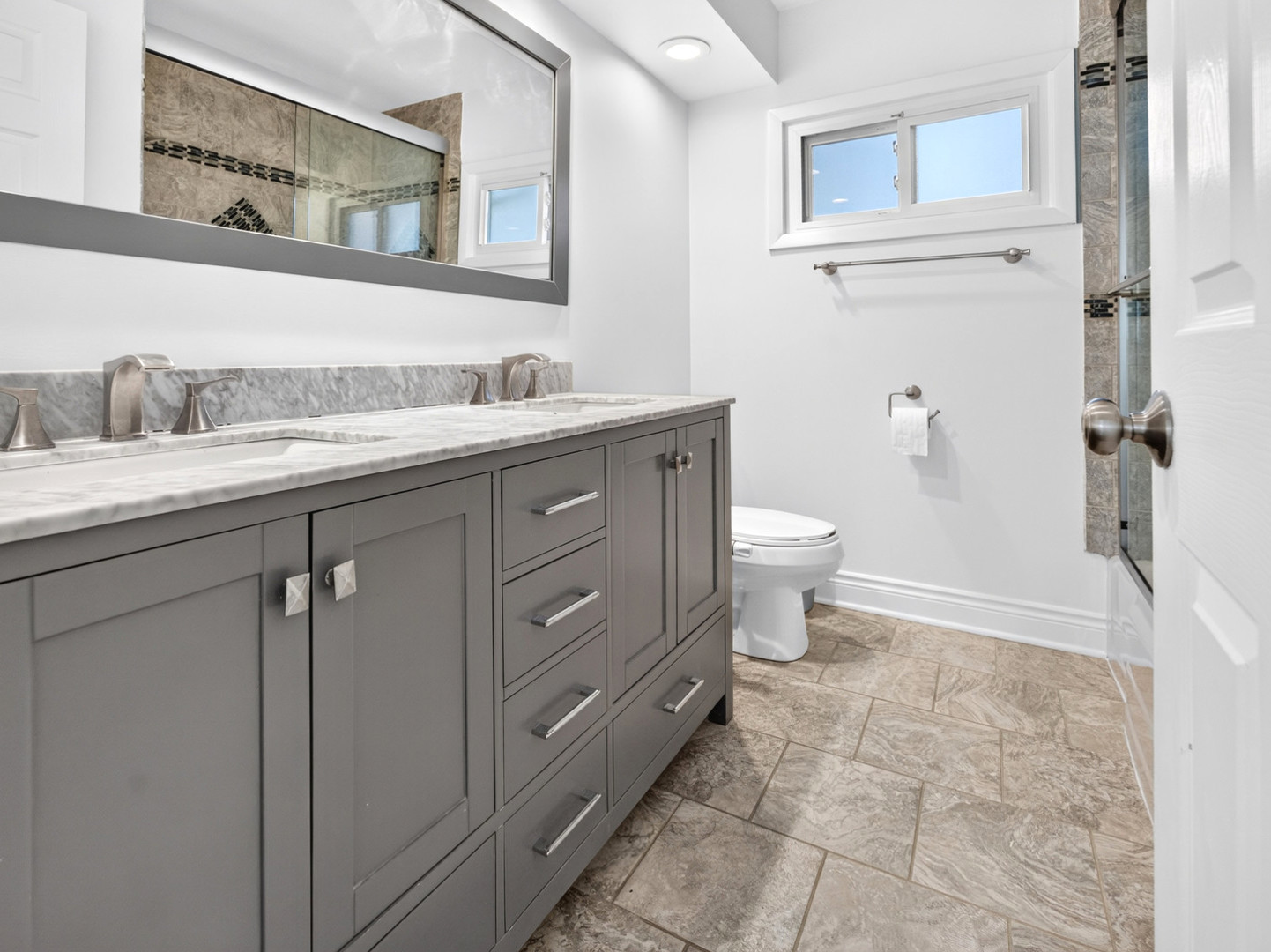 800 Ridgemoor Drive Property Photo 18