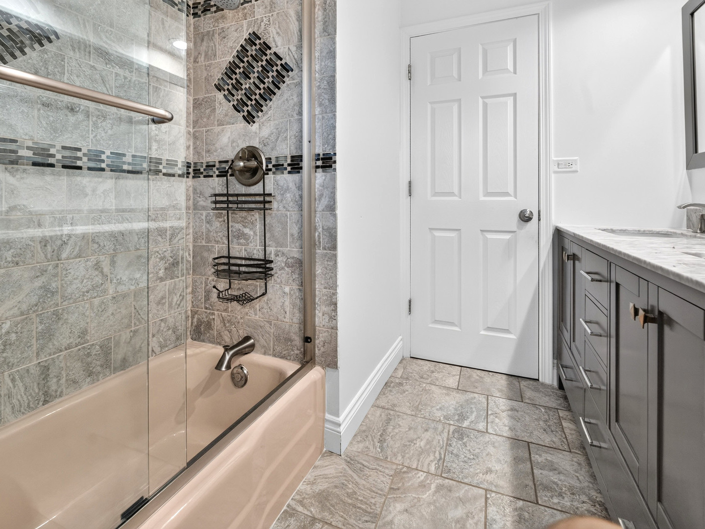 800 Ridgemoor Drive Property Photo 19