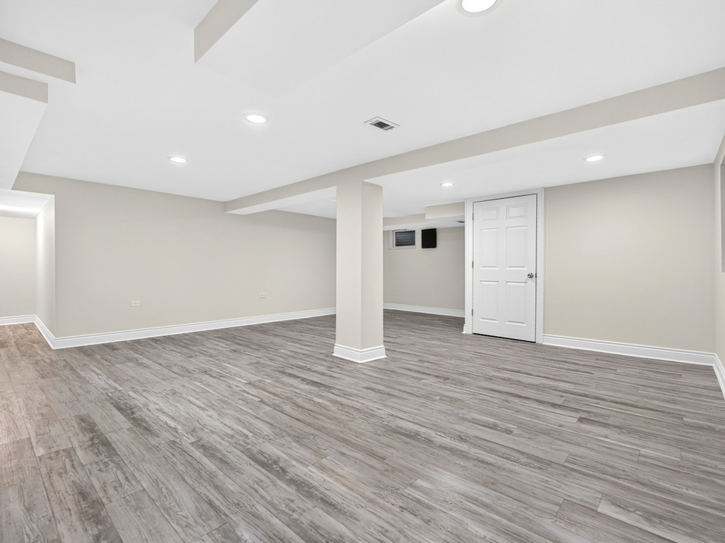 800 Ridgemoor Drive Property Photo 24