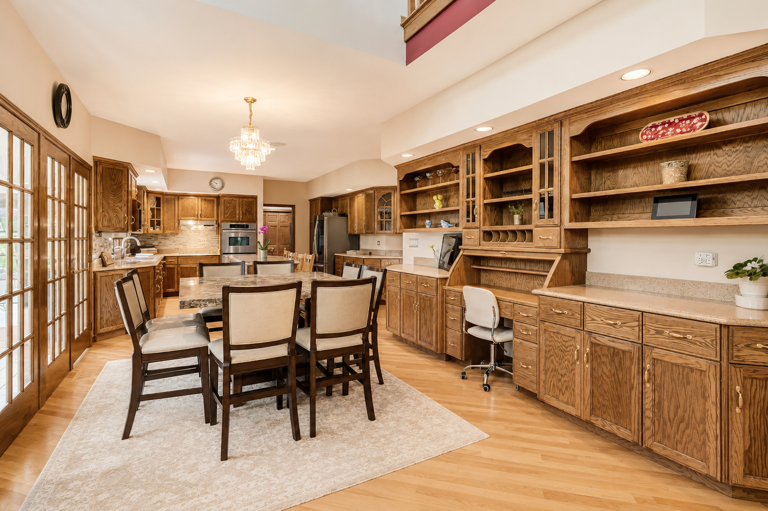 6904 Irish Court Property Photo 19