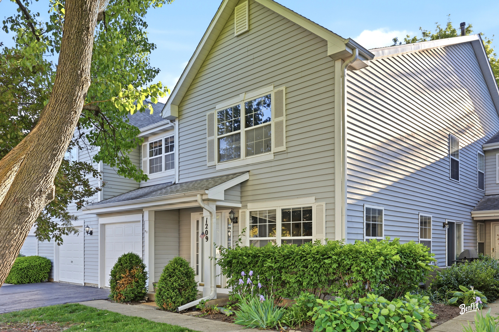 1209 Orleans Drive Property Photo 1