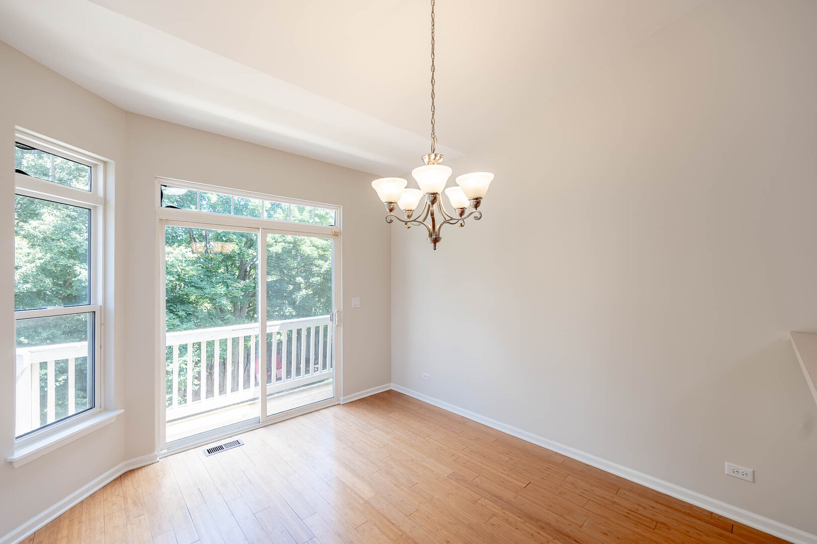 3325 Rosecroft Lane Property Photo 4