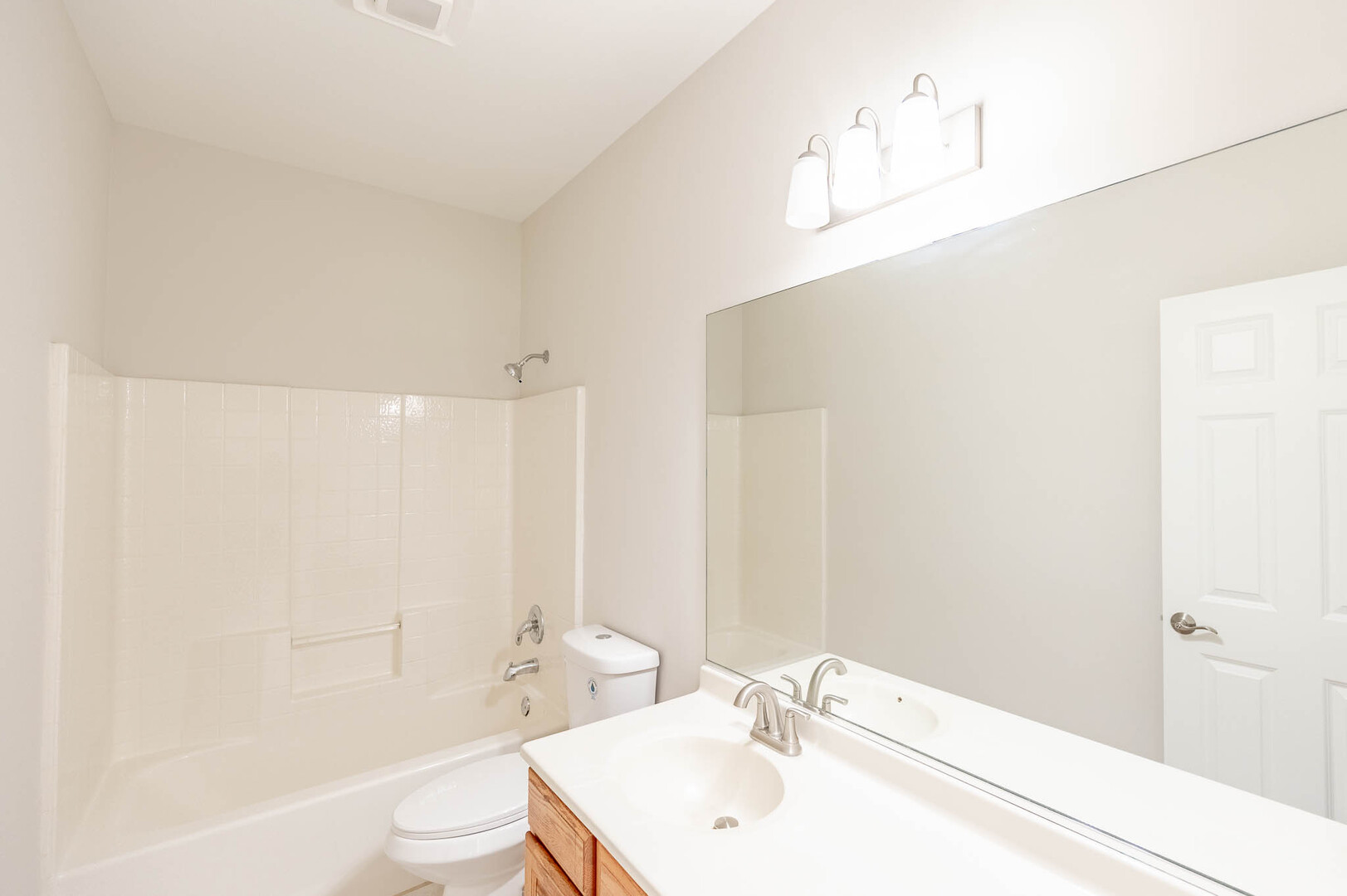 3325 Rosecroft Lane Property Photo 11