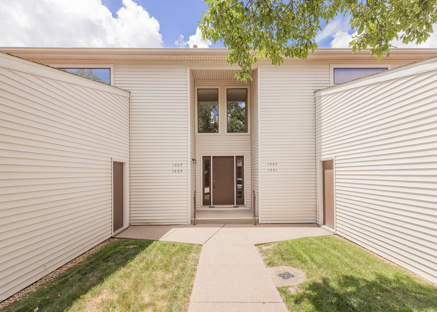 1205 35th Street Drive Property Photo