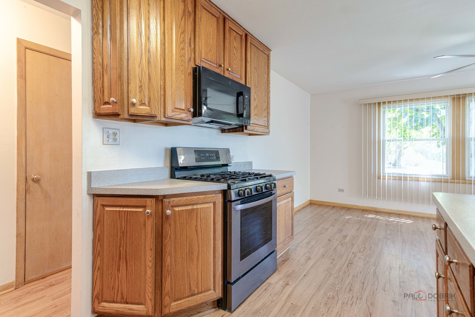 3615 Grandmore Avenue Property Photo 9