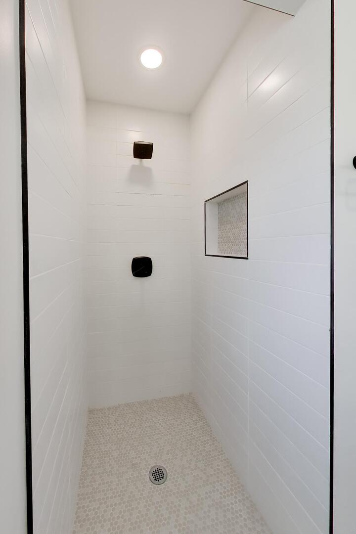 1632 W 100th Place Property Photo 13