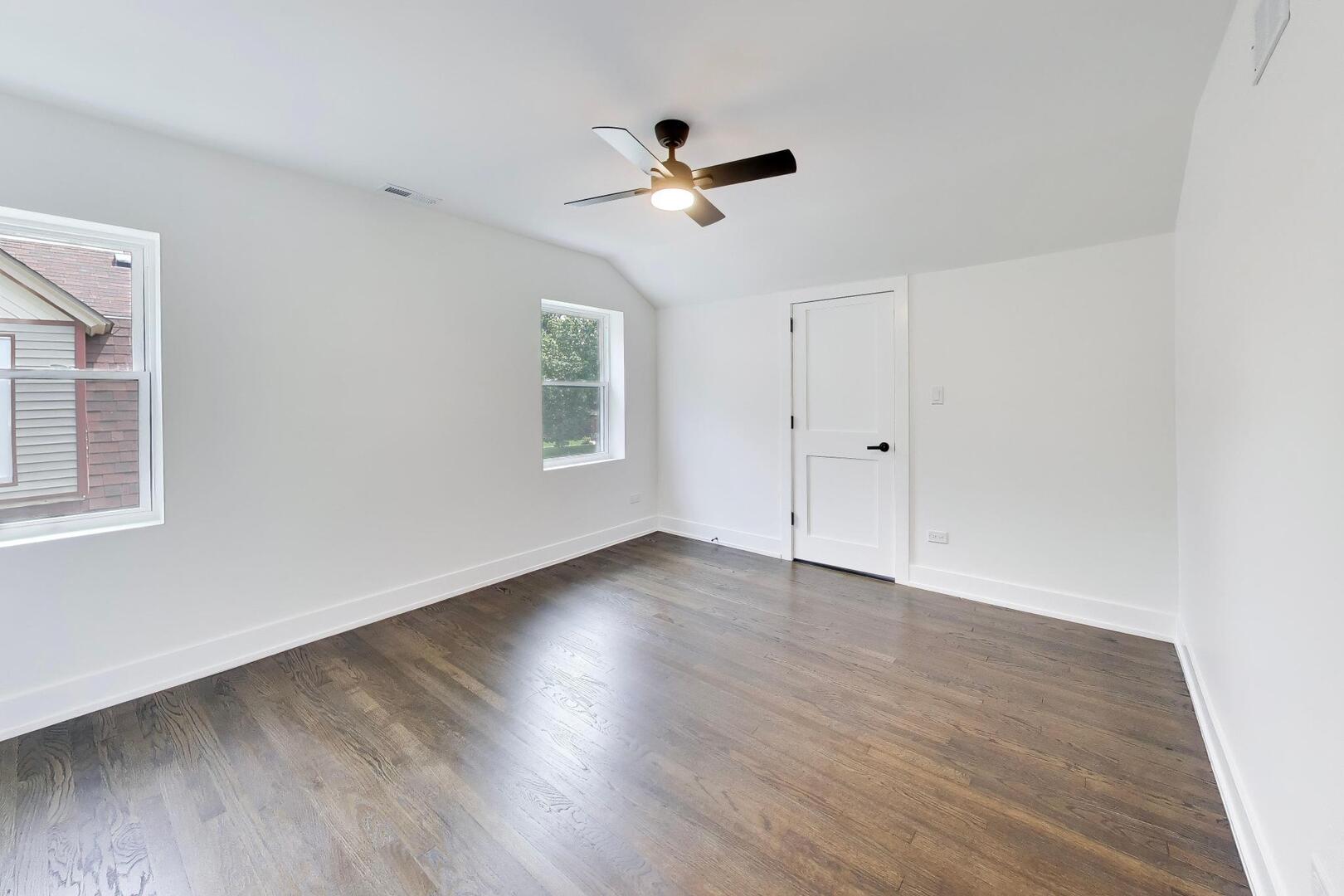 1632 W 100th Place Property Photo 14
