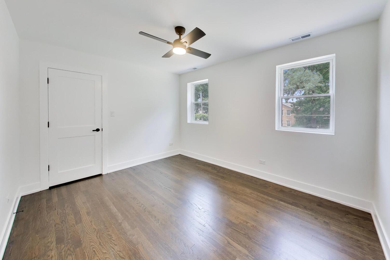 1632 W 100th Place Property Photo 15