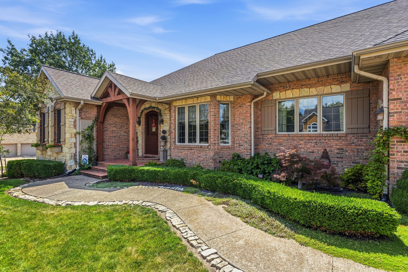 2427 Prairieridge Place Property Photo 6