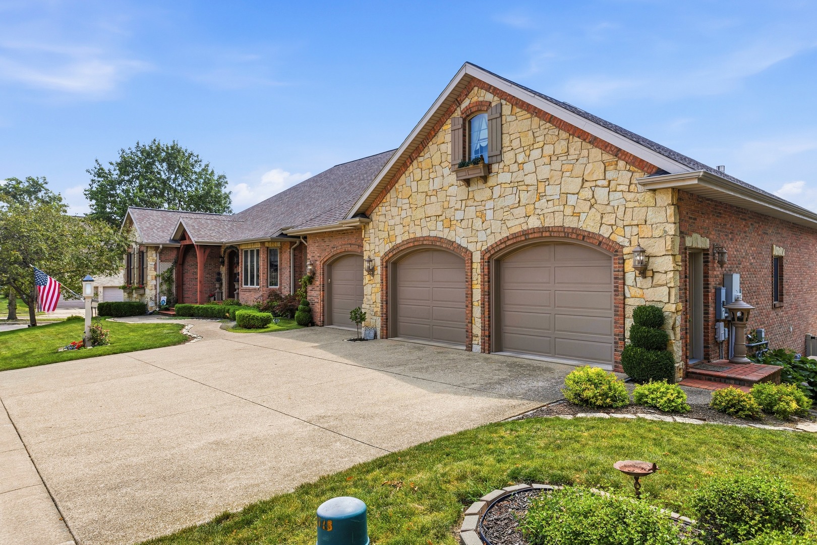 2427 Prairieridge Place Property Photo 8