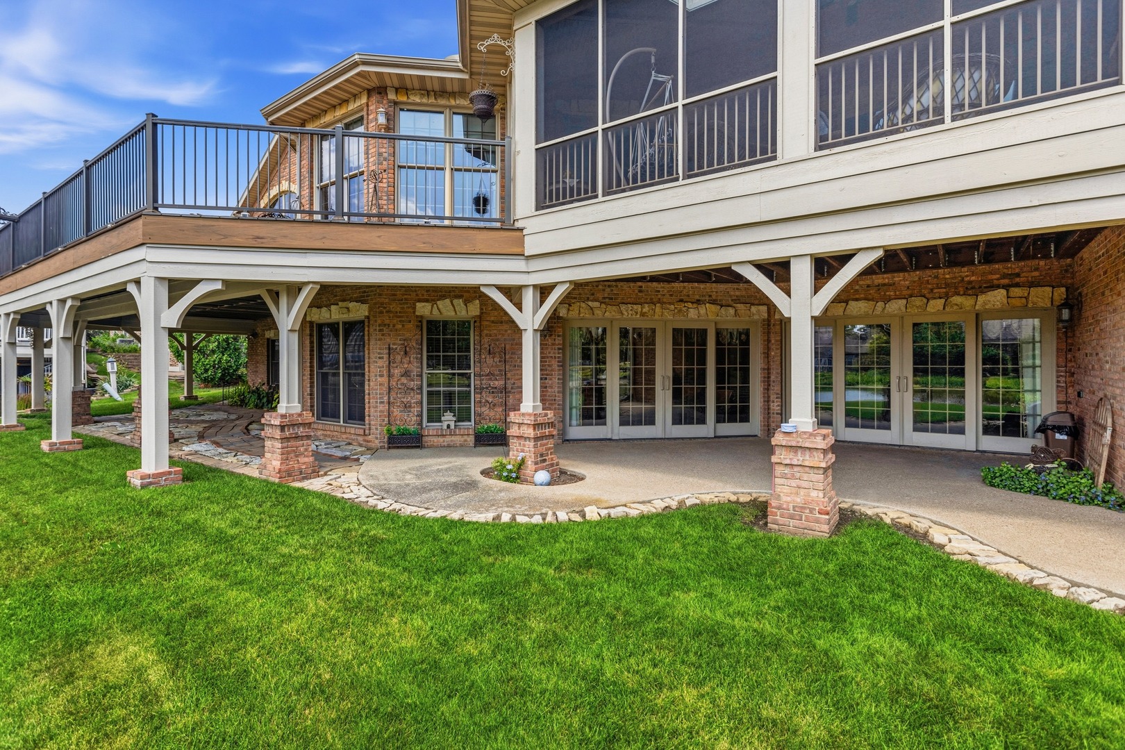 2427 Prairieridge Place Property Photo 12
