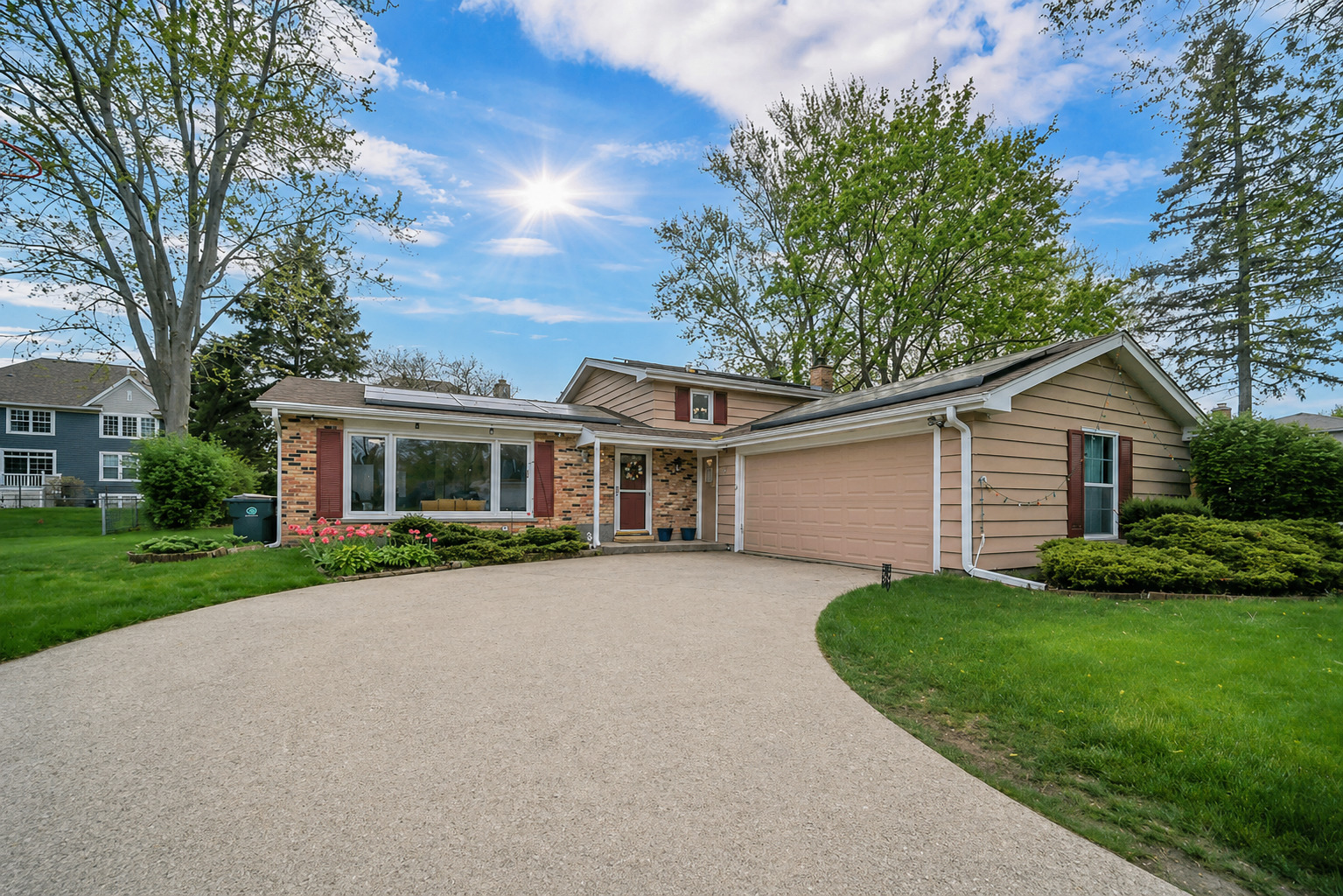 401 Greentree Parkway Property Photo 1