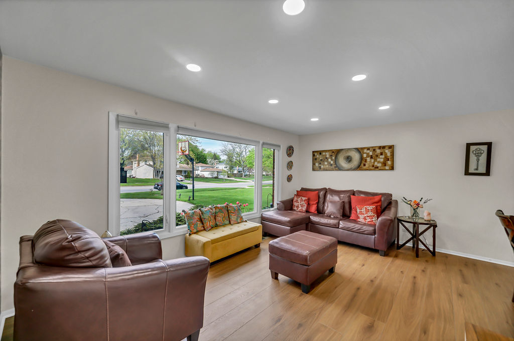401 Greentree Parkway Property Photo 9