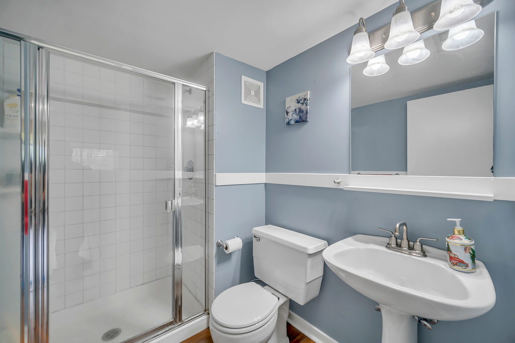 401 Greentree Parkway Property Photo 19