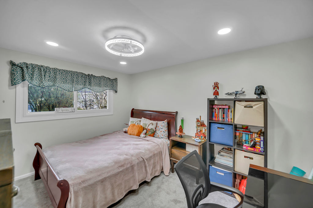 401 Greentree Parkway Property Photo 25