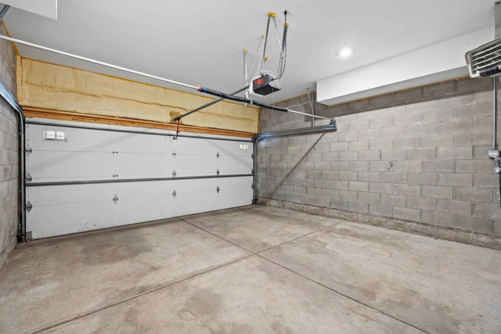 3901 S Lake Park Avenue D Property Photo 34