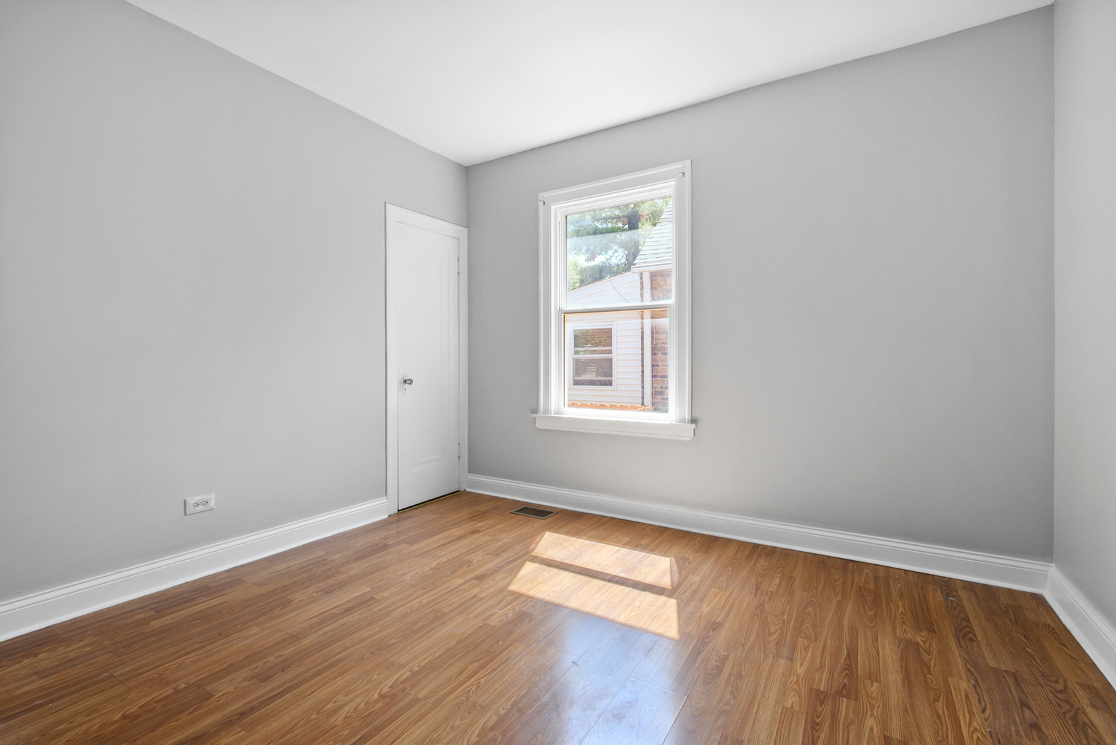 2333 120th Street Property Photo 9