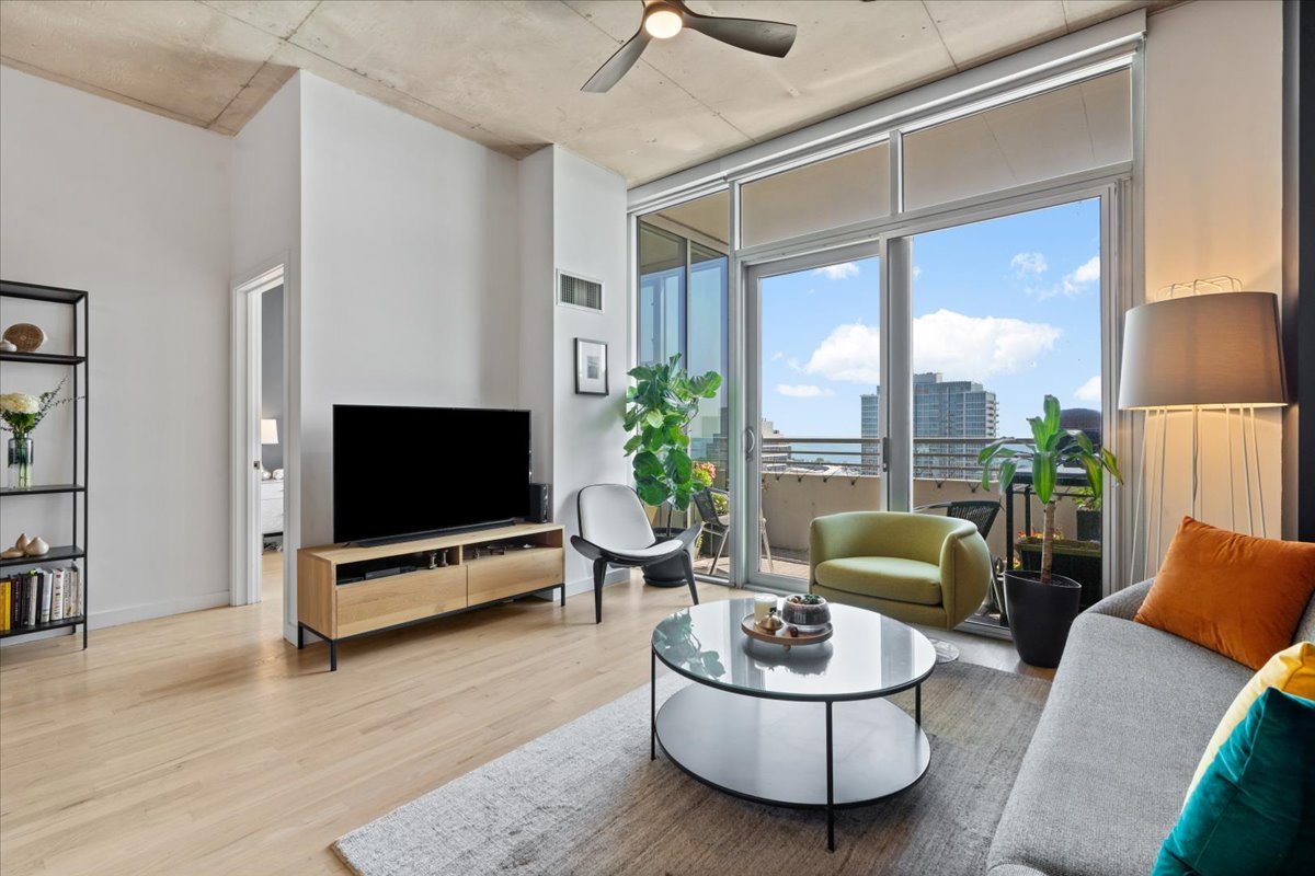 1720 S Michigan Avenue 2503 Property Photo 5