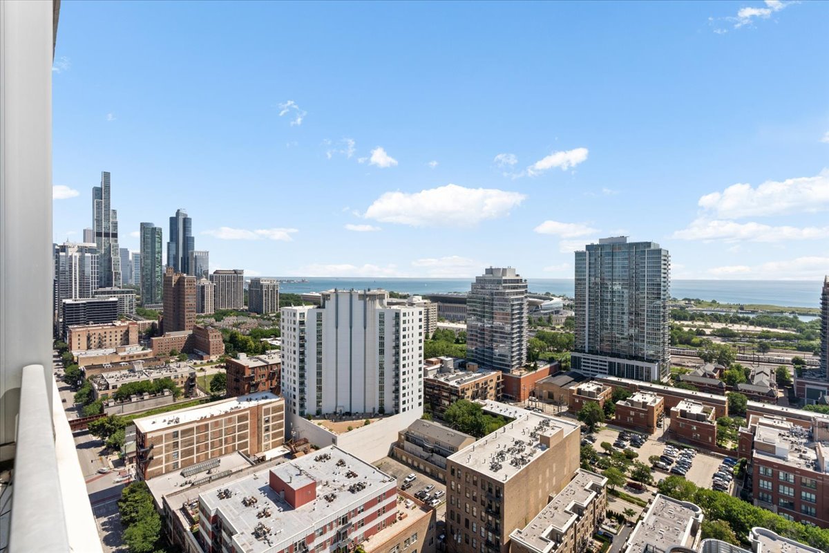 1720 S Michigan Avenue 2503 Property Photo 7