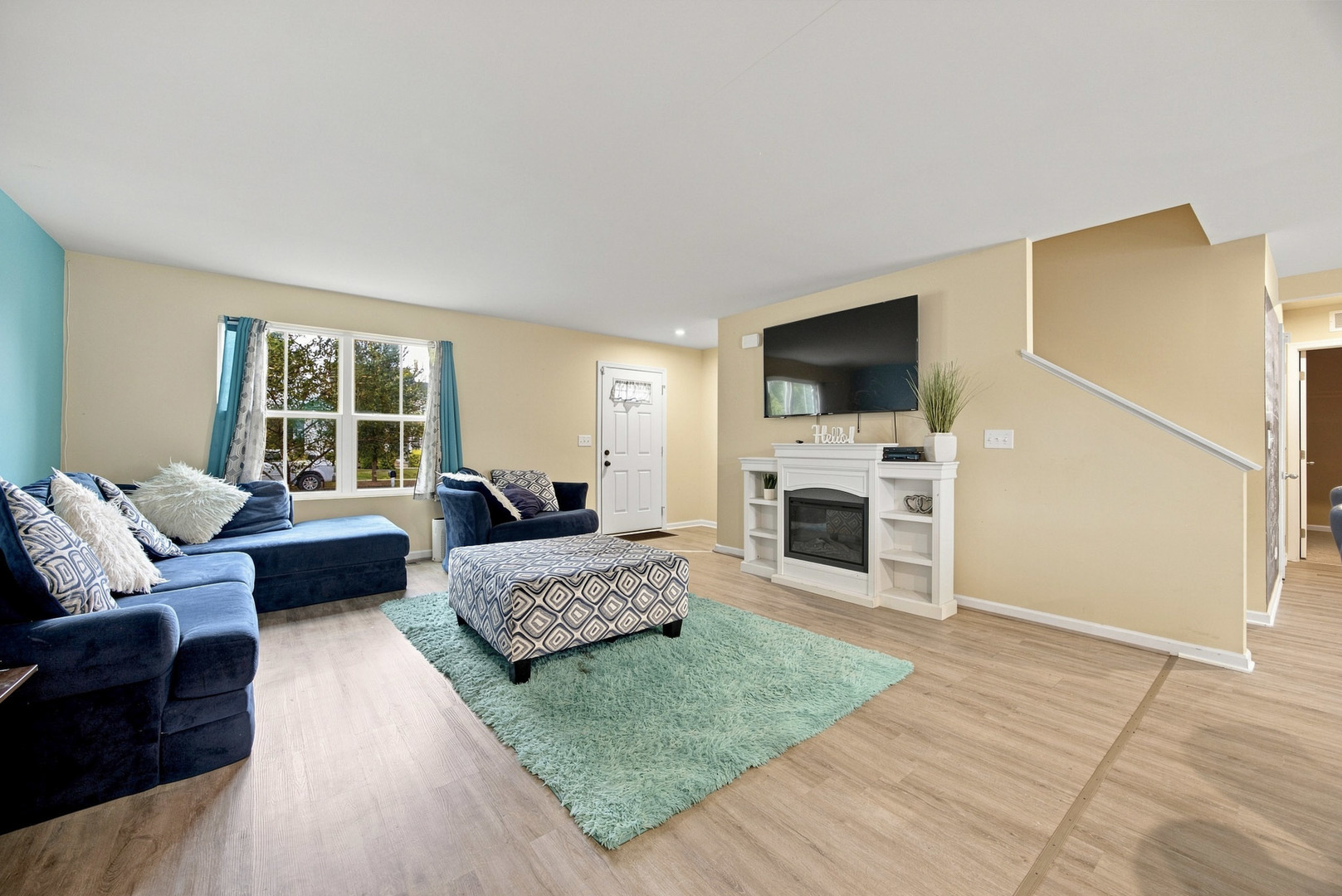 300 Carriage Lane Property Photo 7