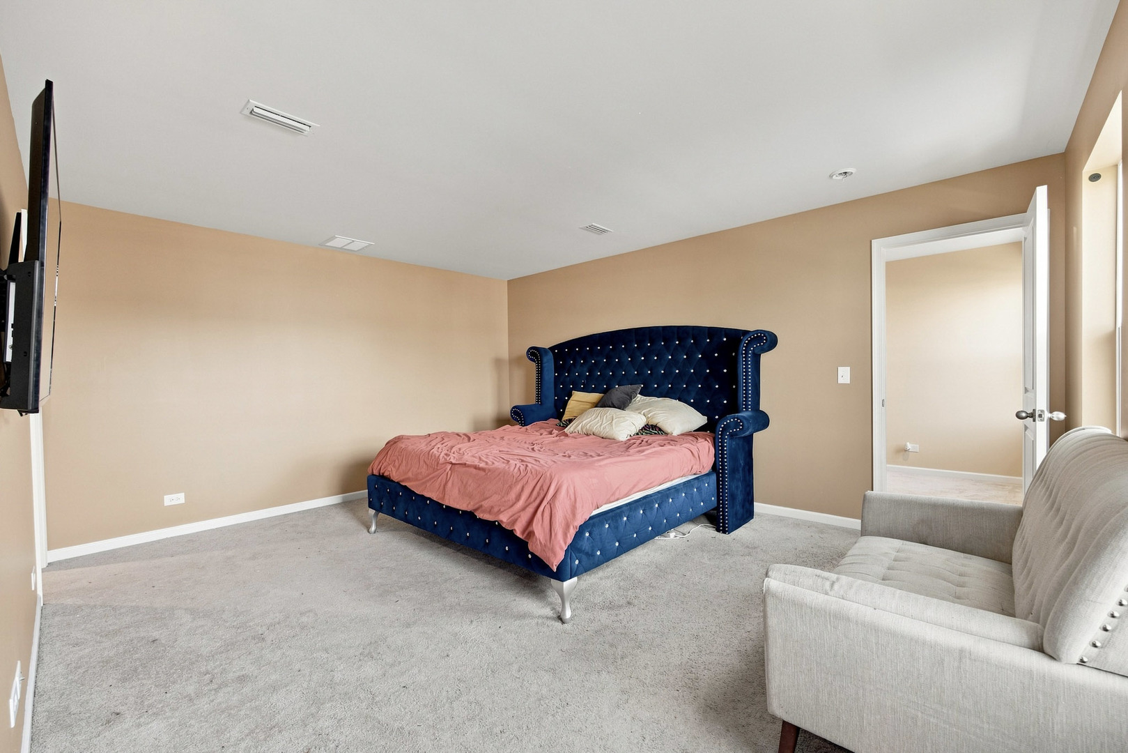 300 Carriage Lane Property Photo 10