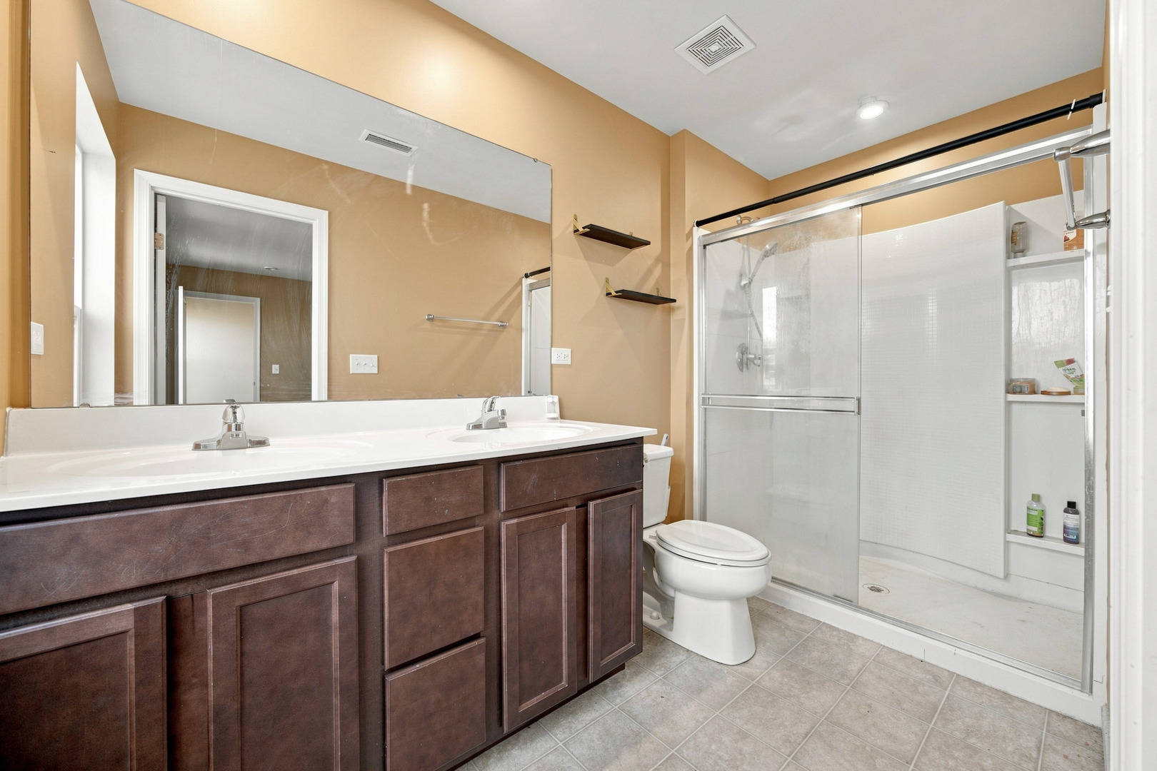 300 Carriage Lane Property Photo 14