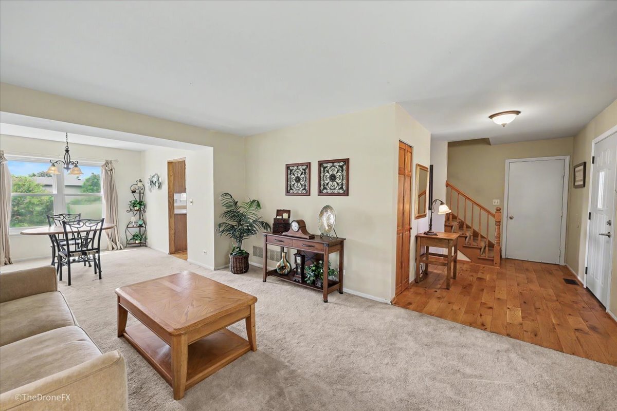 918 Horseshoe Court Property Photo 6