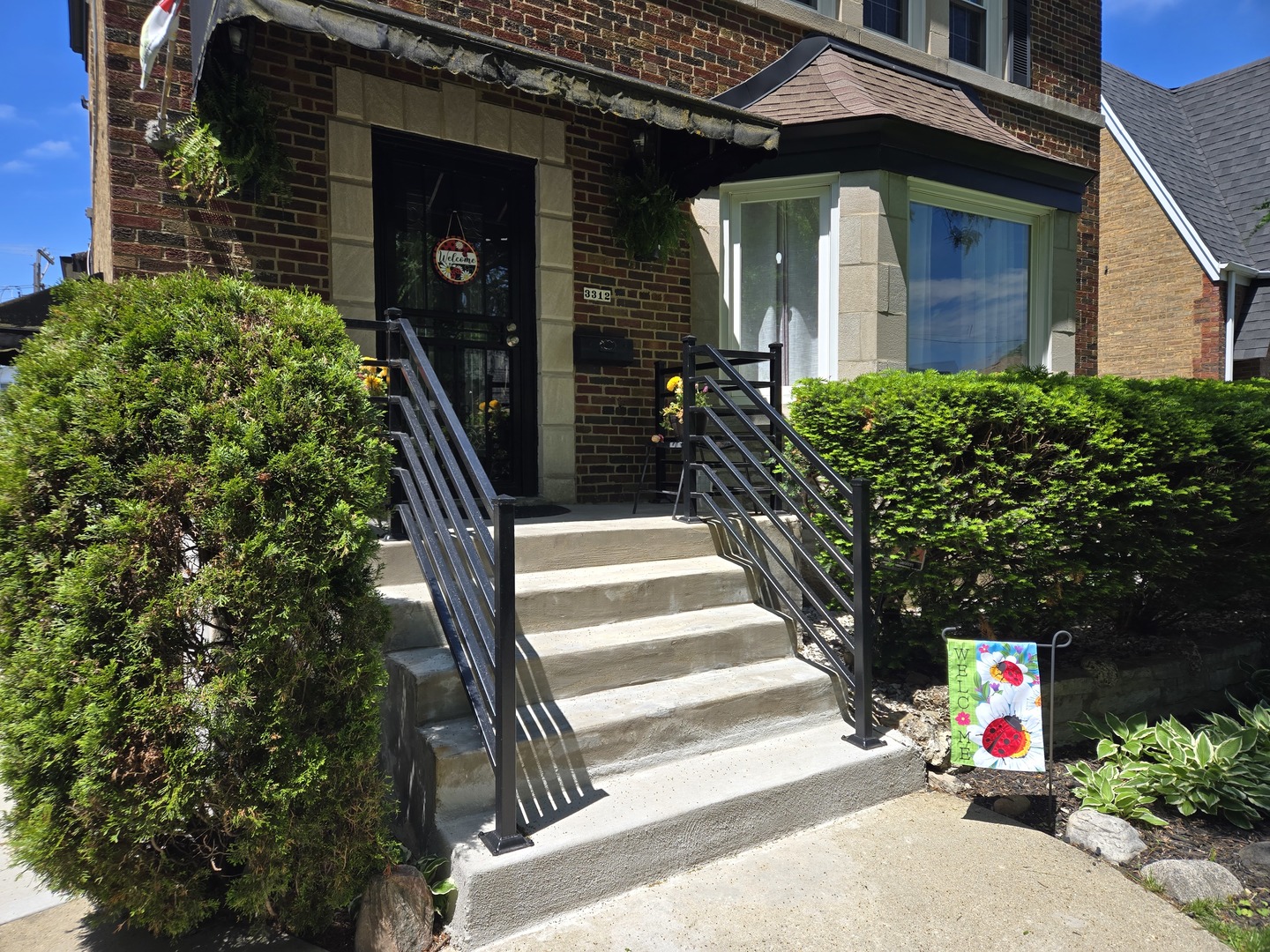 3312 N New England Avenue Property Photo 1