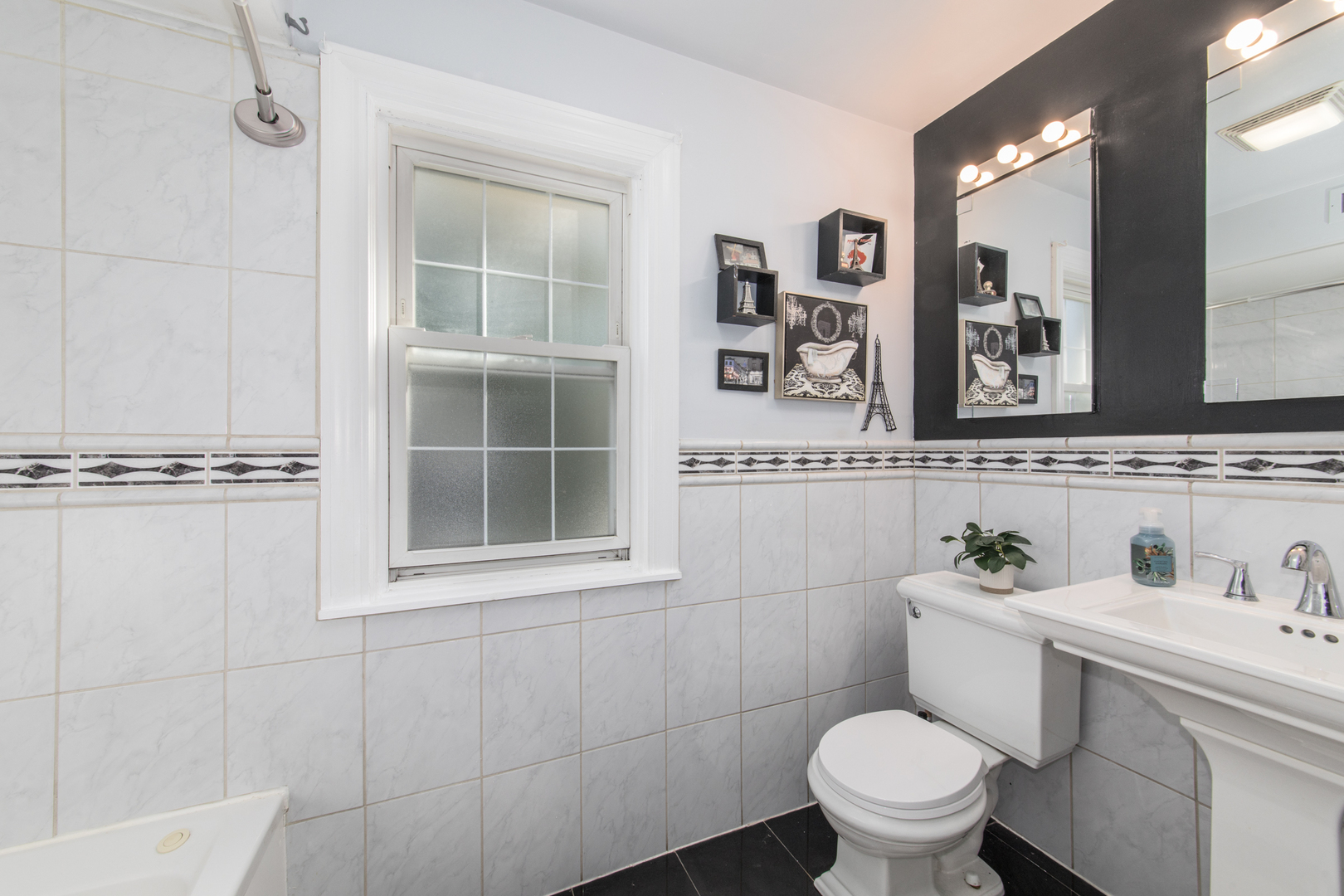 3312 N New England Avenue Property Photo 23